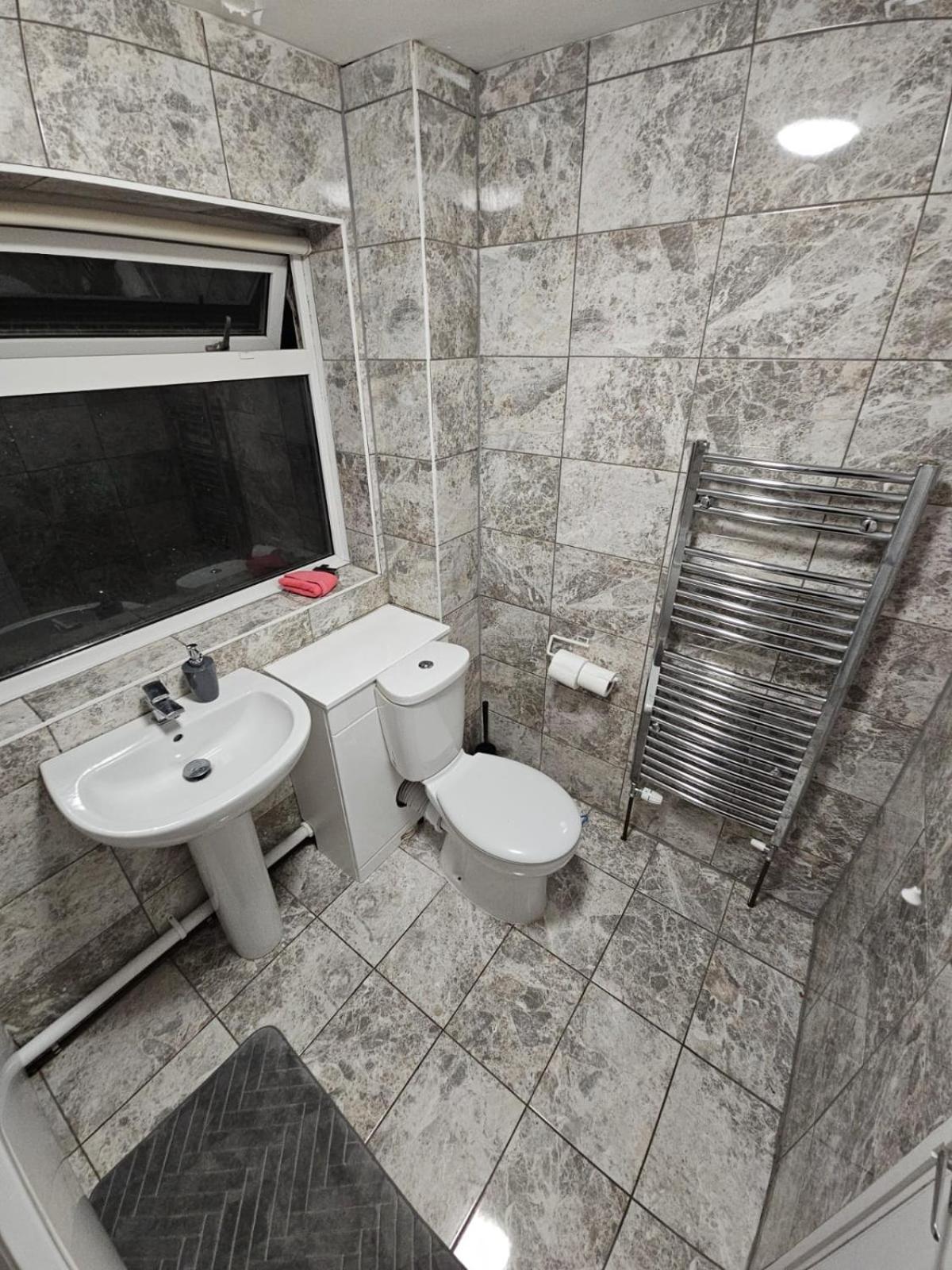 Spacious Single Room Nottingham Exterior photo